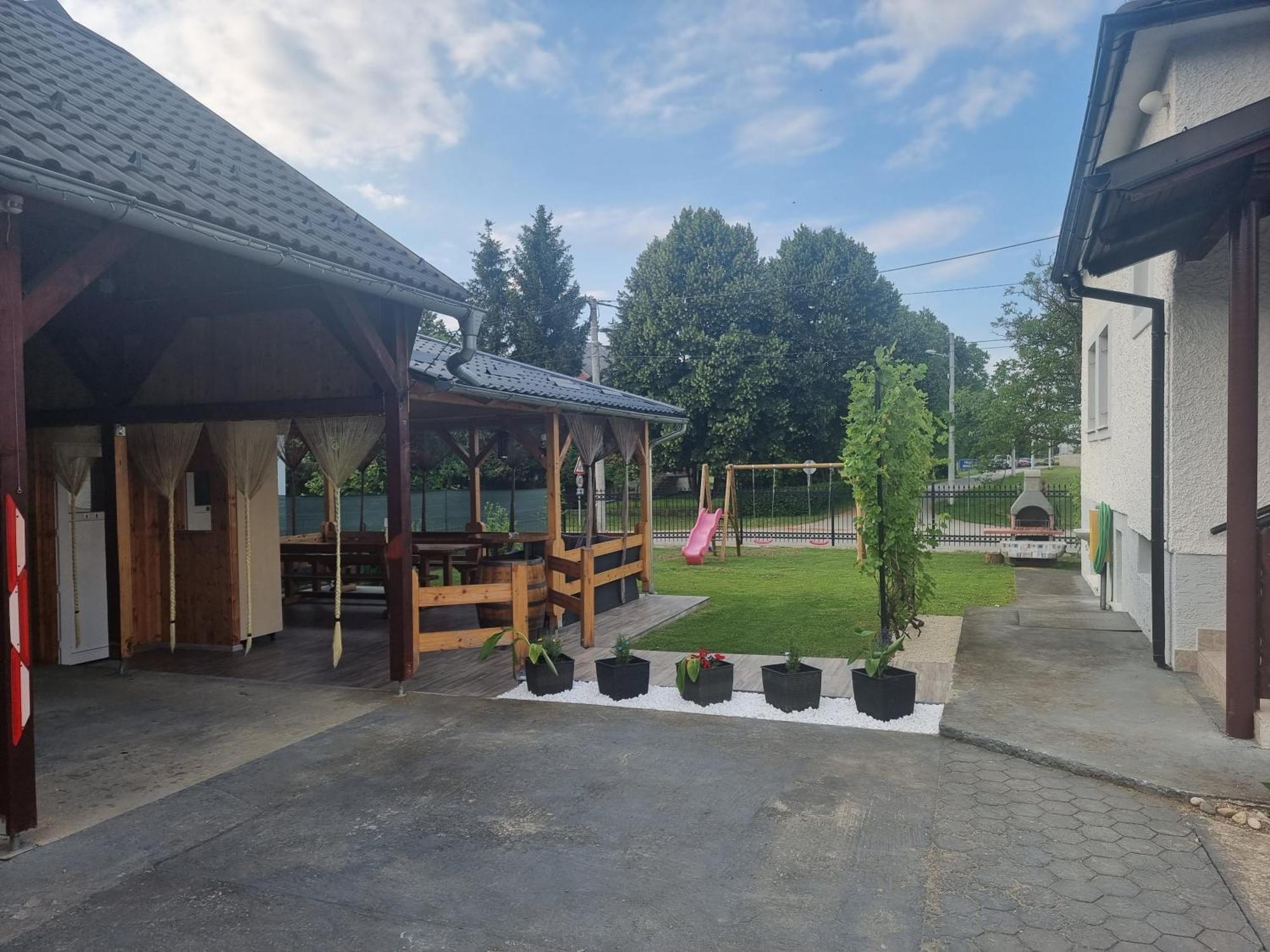 Holiday Home Baotic Velika Mlaka Exterior foto
