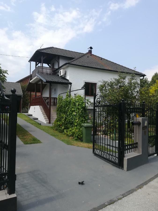 Holiday Home Baotic Velika Mlaka Exterior foto